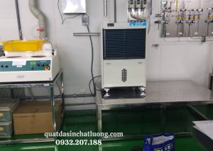 Sử dụng máy hút ẩm trong phòng lab