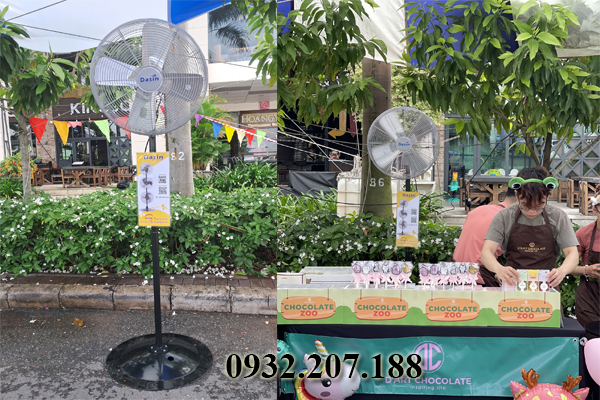 quạt đứng ngoài trời